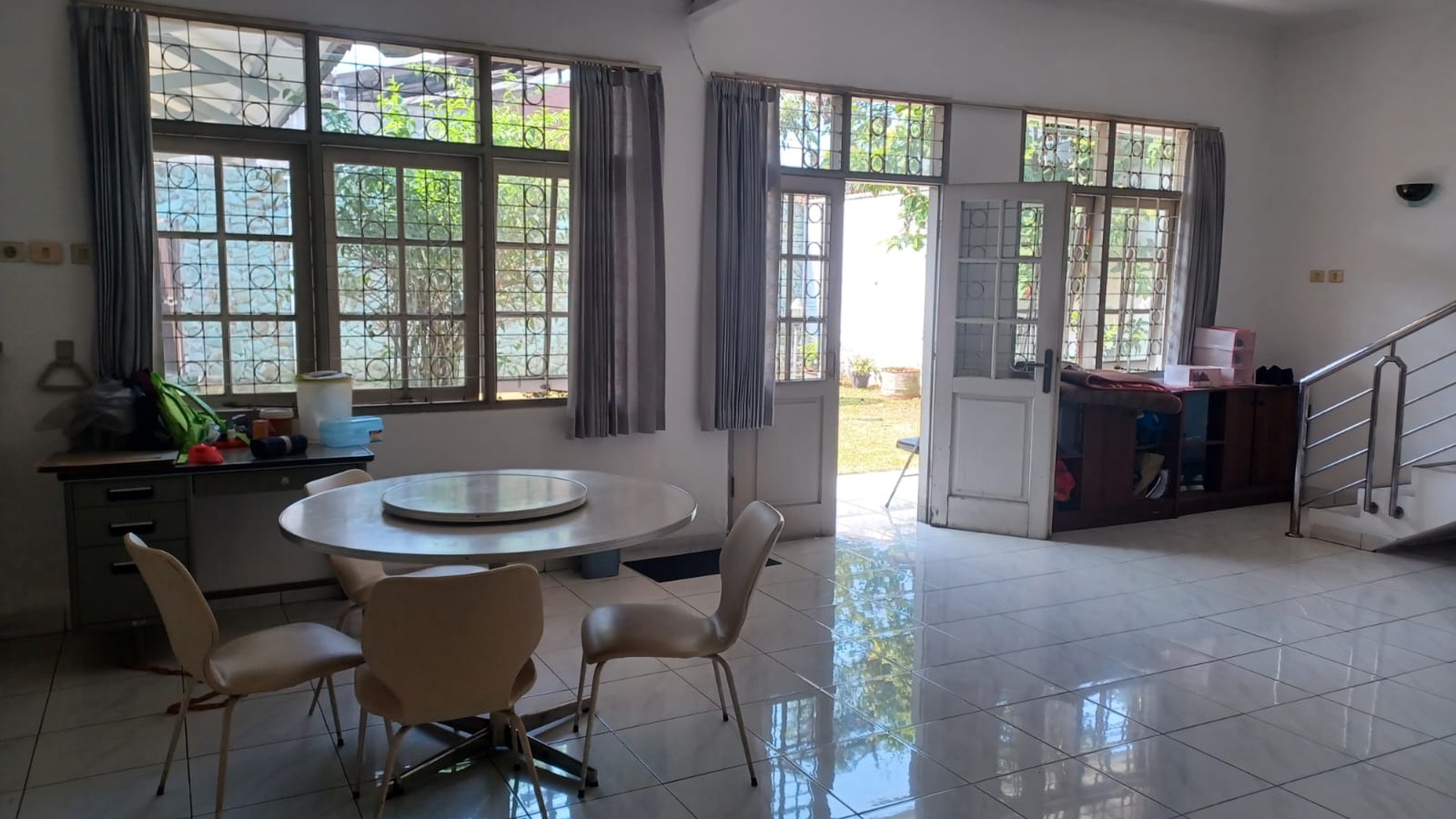 Rumah Minimalis Semi Furnished di jl Arcamanik, Bandung