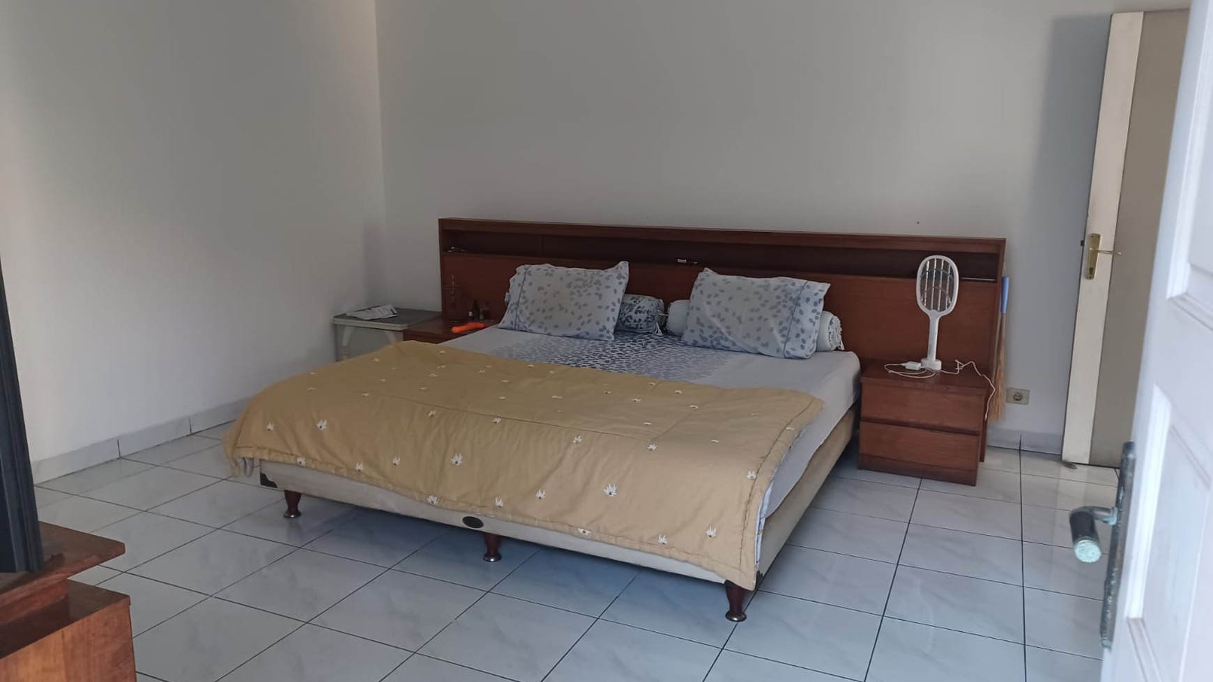 Rumah Minimalis Semi Furnished di jl Arcamanik, Bandung