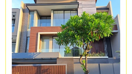 Rumah Mewah High Quality Waterfront Citraland Surabaya Barat