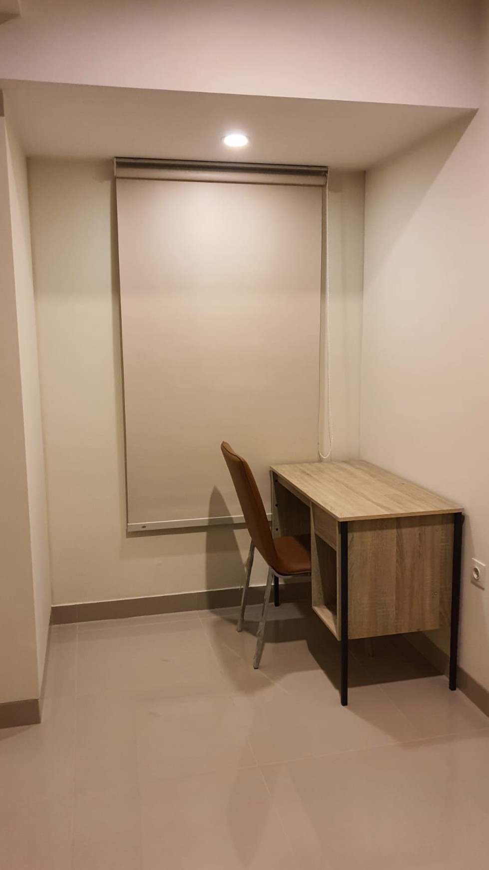 APARTEMEN  FULLY  FURNISHED  DI ORANGE COUNTY   ( COMPLETE  SIAP PAKAI ) 