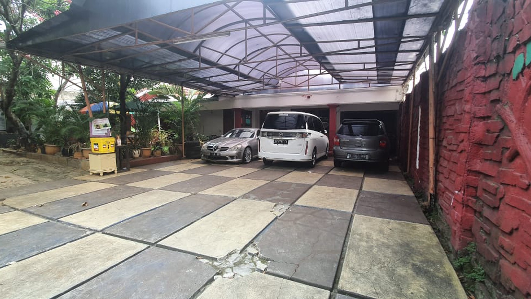 Rumah Lokasi Strategis Pinggir Jalan Raya & Cocok untuk Usaha @Veteran, Bintaro