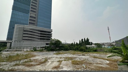 Dijual Tanah Kavling Pinggir Jalan Luas 4000m2 daerah Kembangan Utara Jakarta Barat