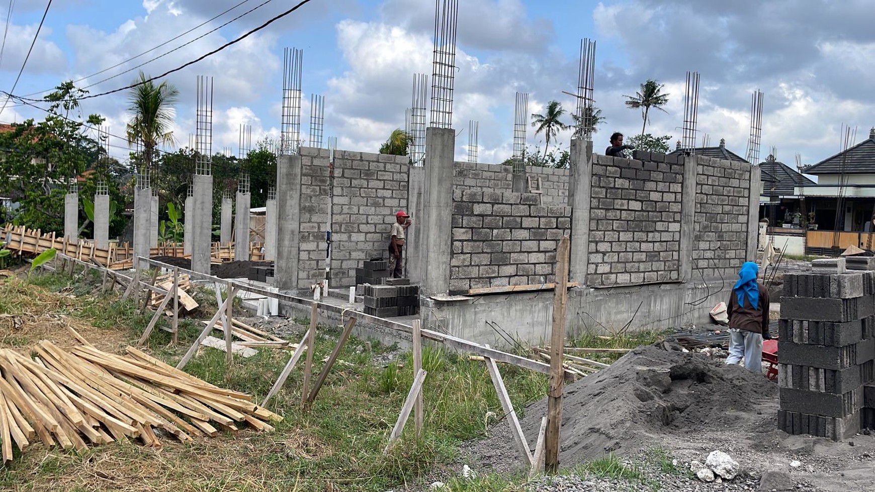 Small house with swimming pool in Buduk Canggu  Bali