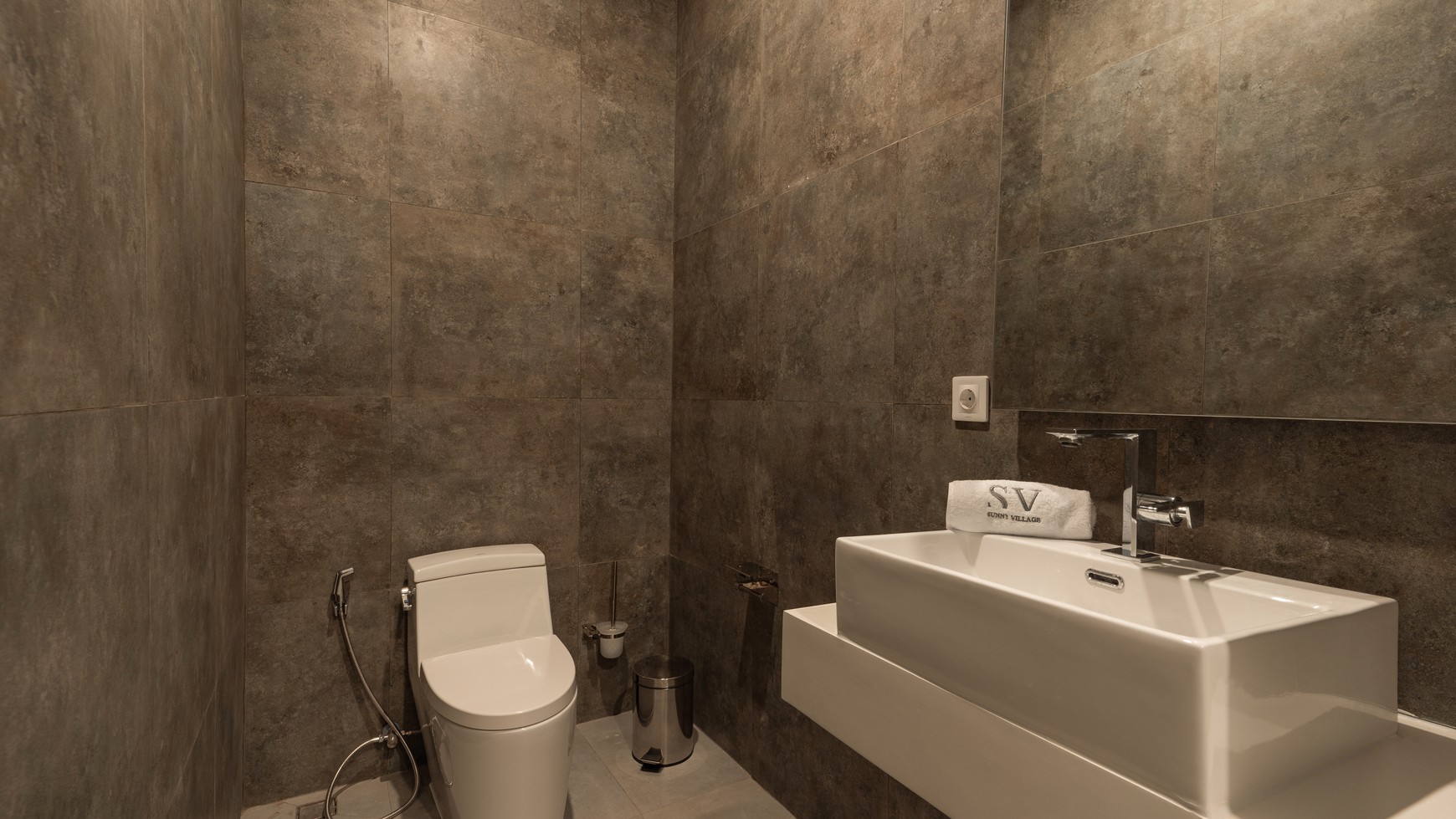 For Sale Leasehold - Brand new modern townhouse in the heart of Batu Bolong - Canggu Bali