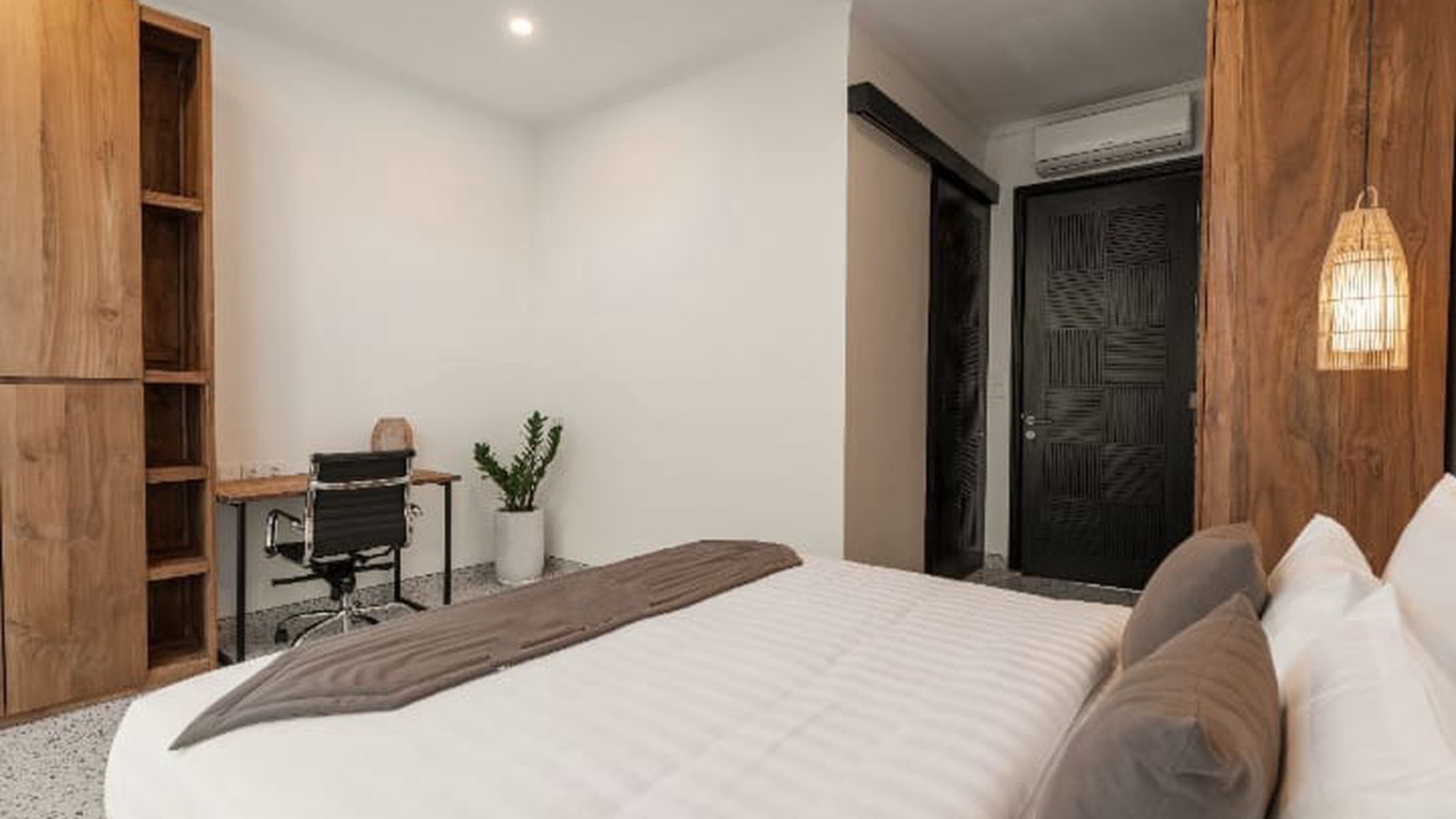 For Sale Leasehold - Brand new modern townhouse in the heart of Batu Bolong - Canggu Bali