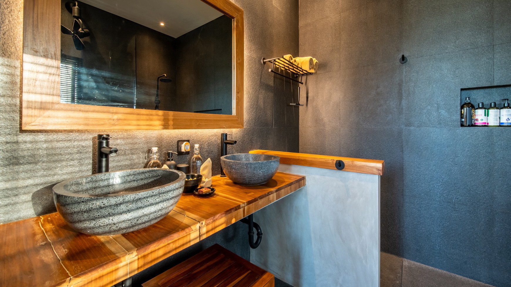 For Sale Leasehold - Brand new modern villa walking distance to Atlas and Finns Beach Club Bali