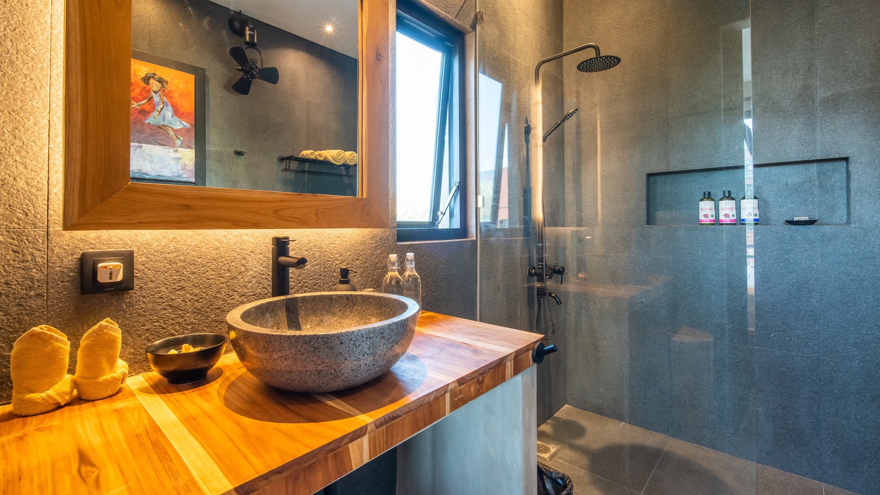 For Sale Leasehold - Brand new modern villa walking distance to Atlas and Finns Beach Club Bali