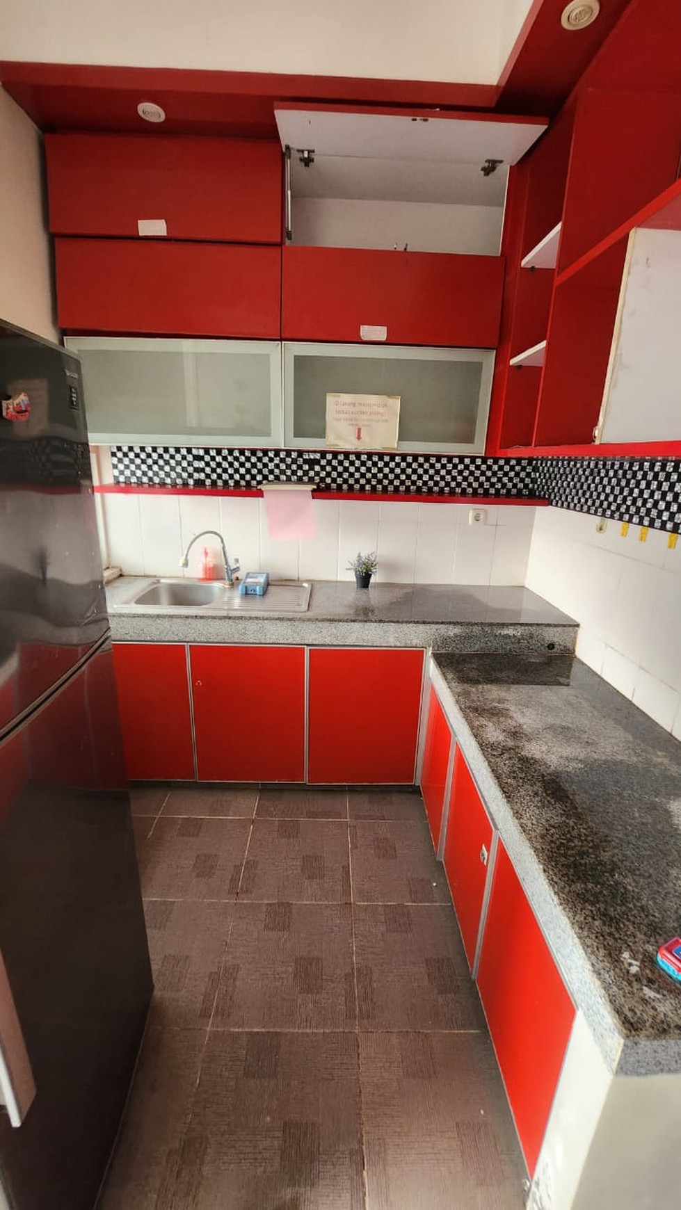 Dijual Rumah Cantik Royal Residence Siap Huni 