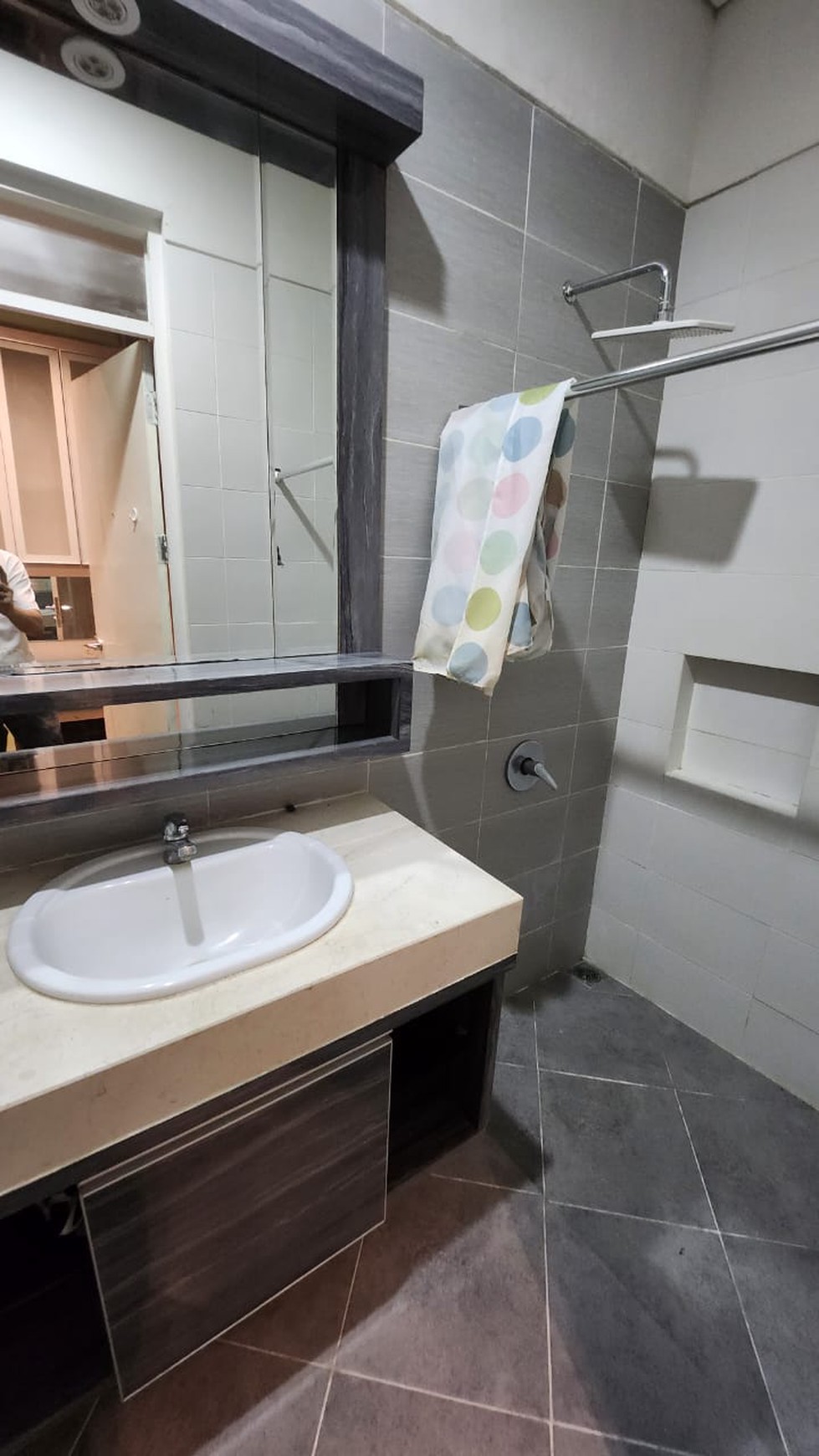 Dijual Rumah Cantik Royal Residence Siap Huni 