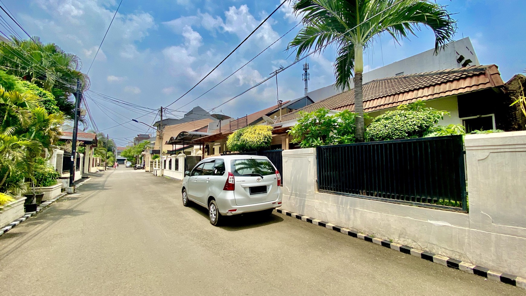 Rumah Bumi Kemanggisan Indah Siap Huni, Turun Harga