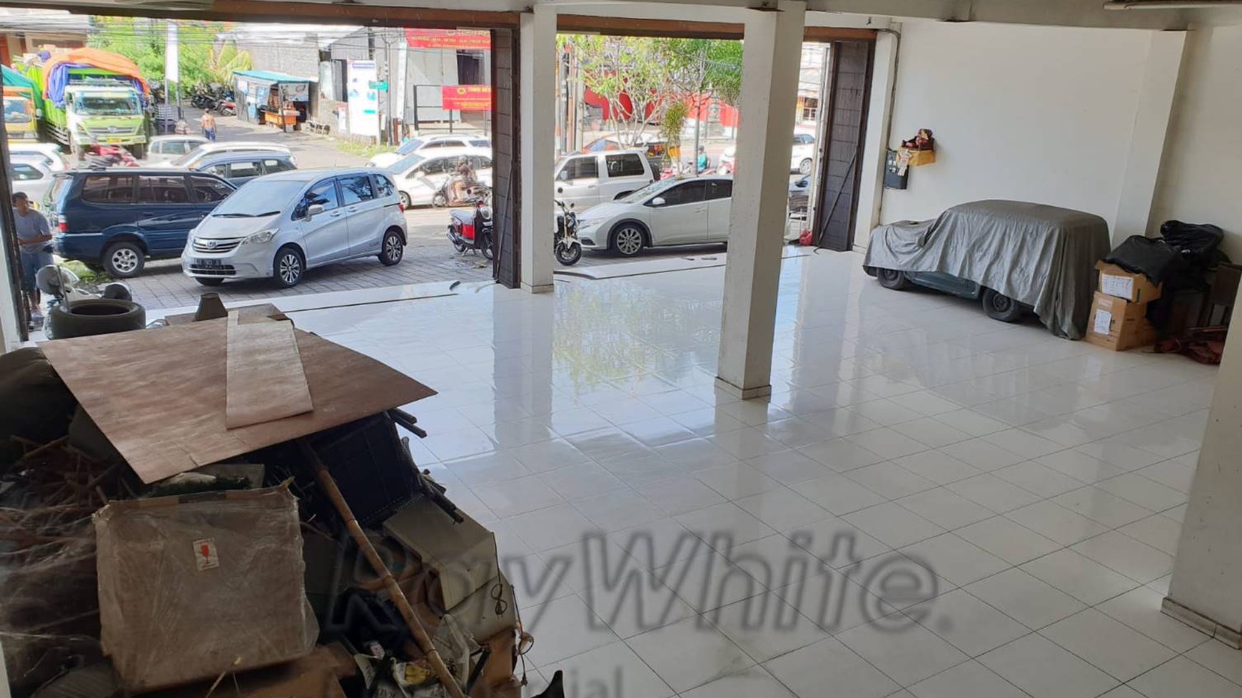 Dijual Ruko 4 lantai Pinggir Jalan daerah Gatot Subroto Denpasar Bali