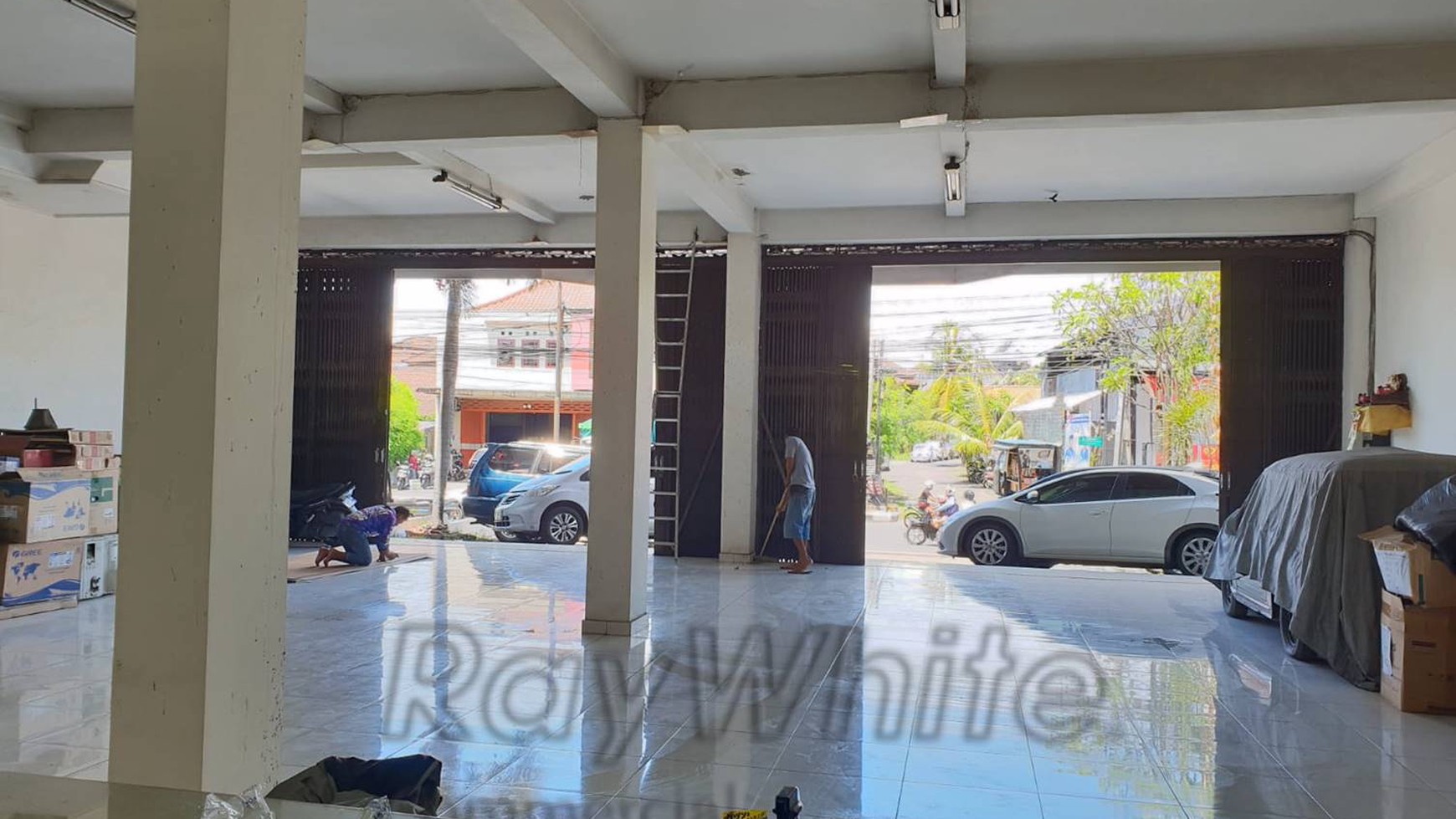 Dijual Ruko 4 lantai Pinggir Jalan daerah Gatot Subroto Denpasar Bali