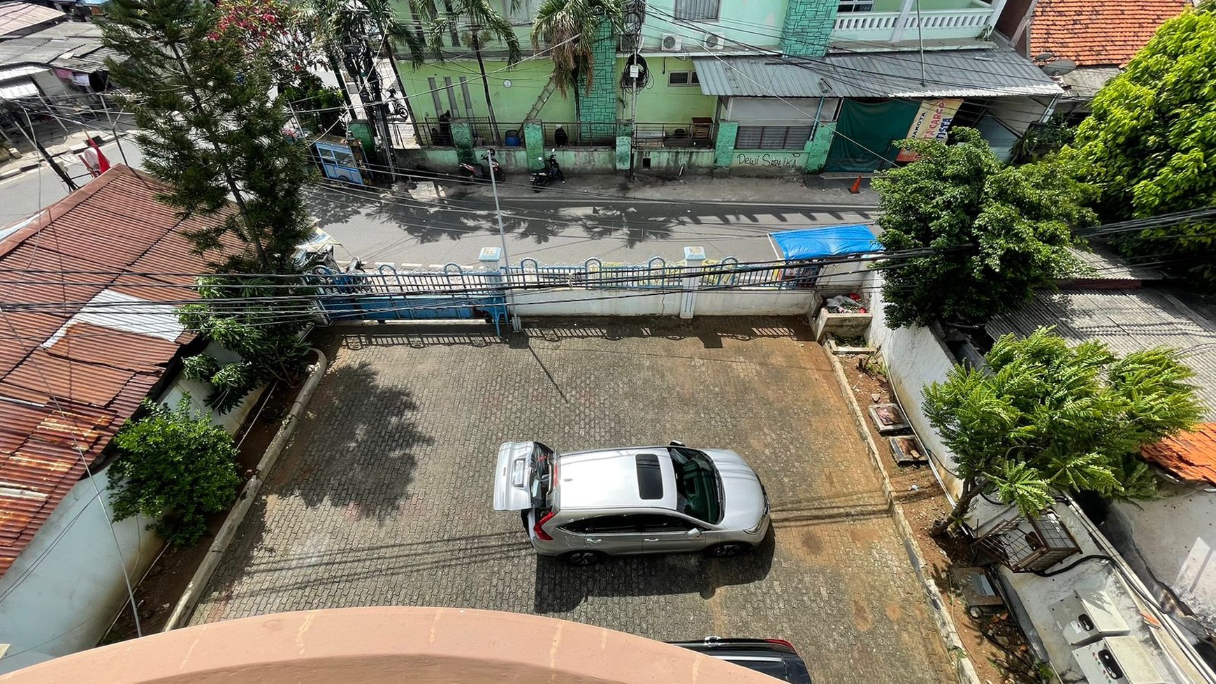 Dijual Ruko Siap Pakai 4 Lantai Luas 450m2 daerah Jatinegara Jakarta Timur.