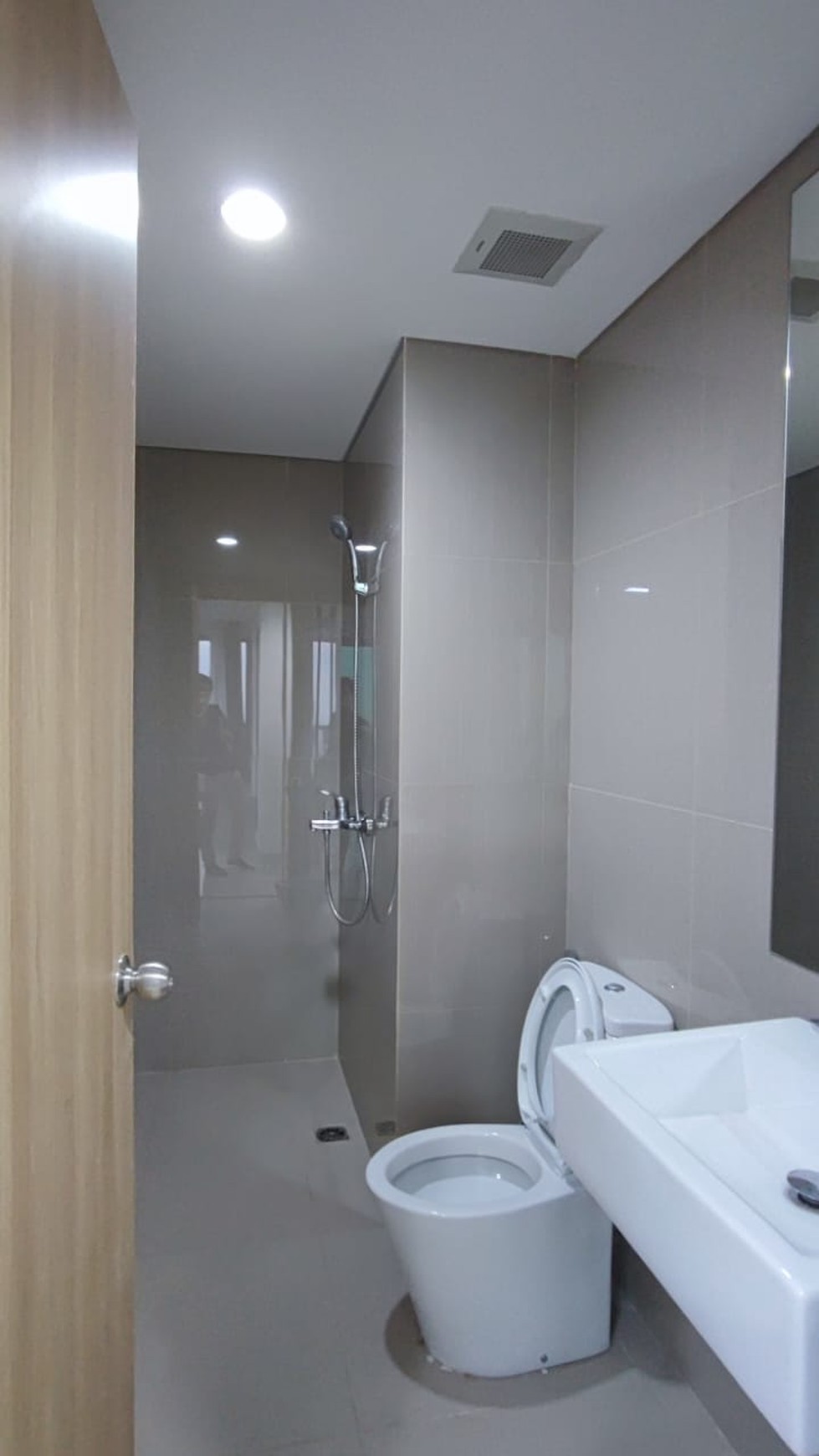 Apartemen Siap Huni di Apartemen Embarcadero, Pondok Aren, Tangerang Selatan