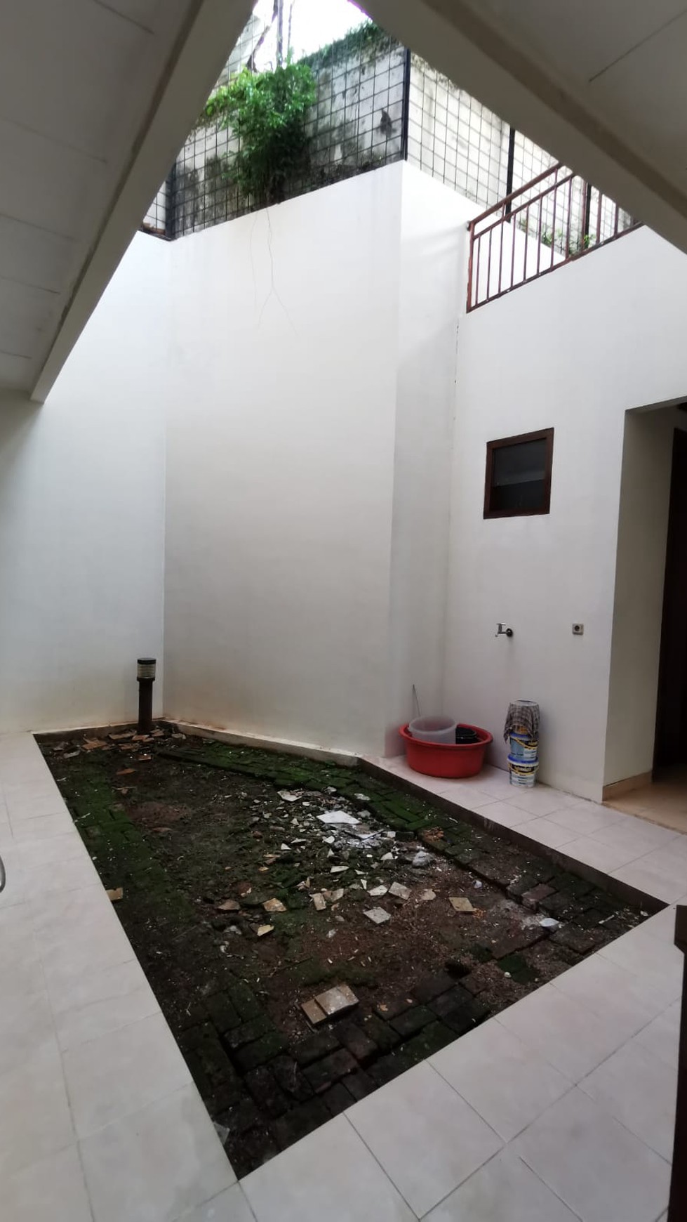 RUMAH DIJUAL JALAN KEBALEN KEBAYORAN BARU JAKARTA SELATAN