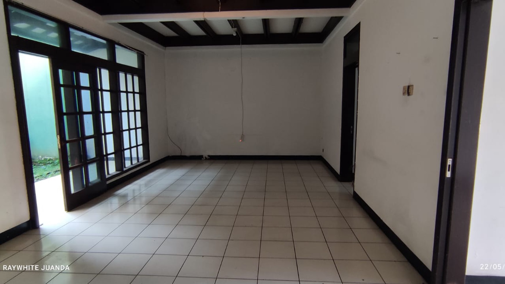 Reposisi Harga, Rumah siap huni 2 Lantai di Sarijadi, Bandung. 