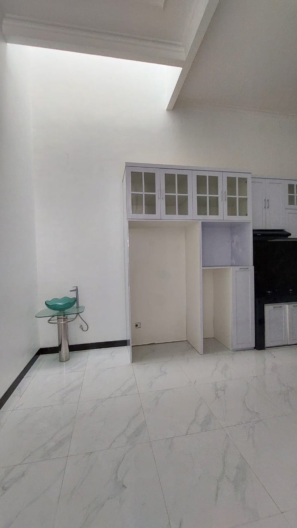 Rumah Cantik Siap Huni dan Lokasi Strategis @Cipedak, Jagakarsa