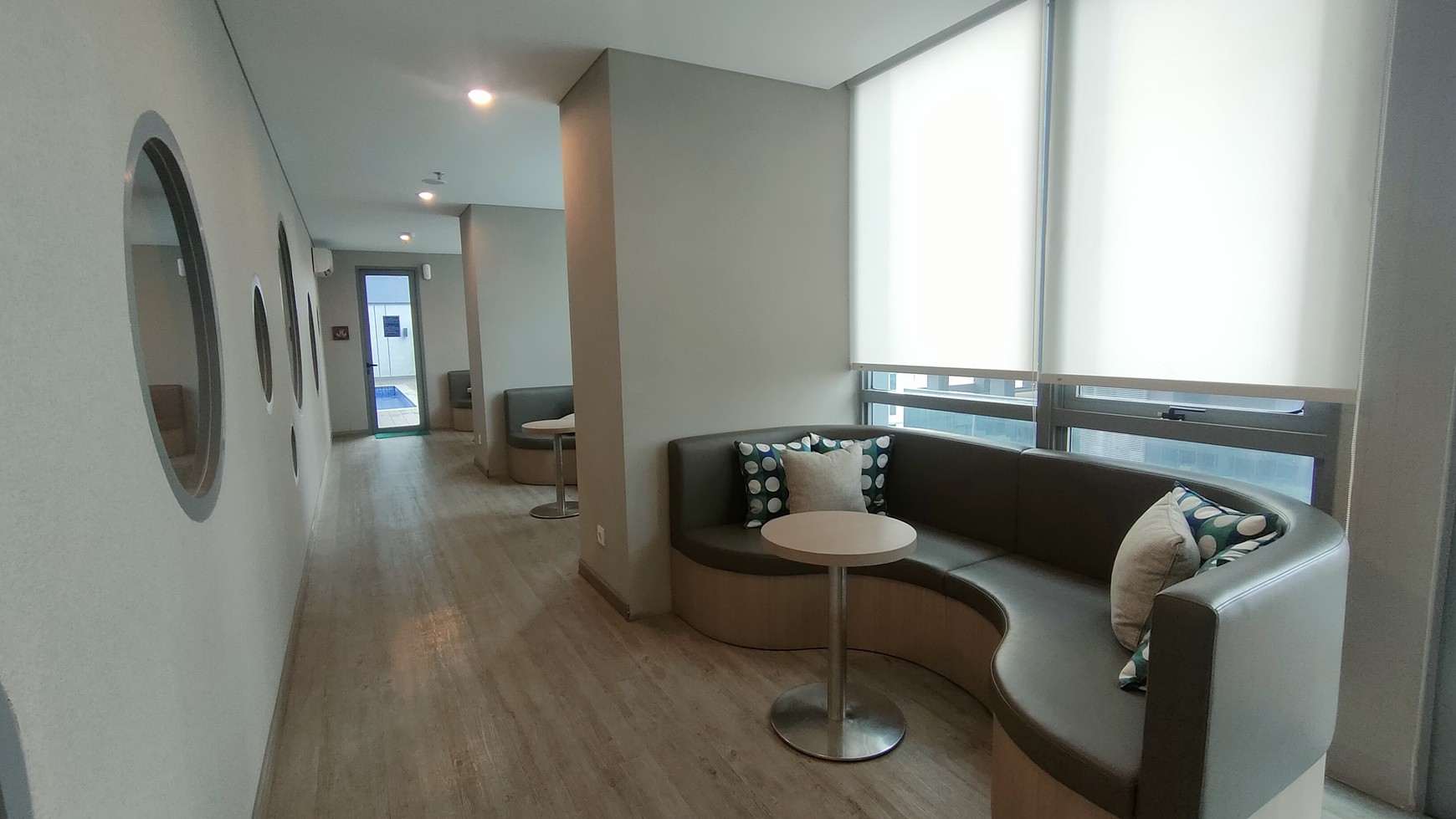 Apartemen  di Cempaka Putih, Holland Village Apartment, 4 Bedroom,good view, deket kelapa gading, investasi bagus!