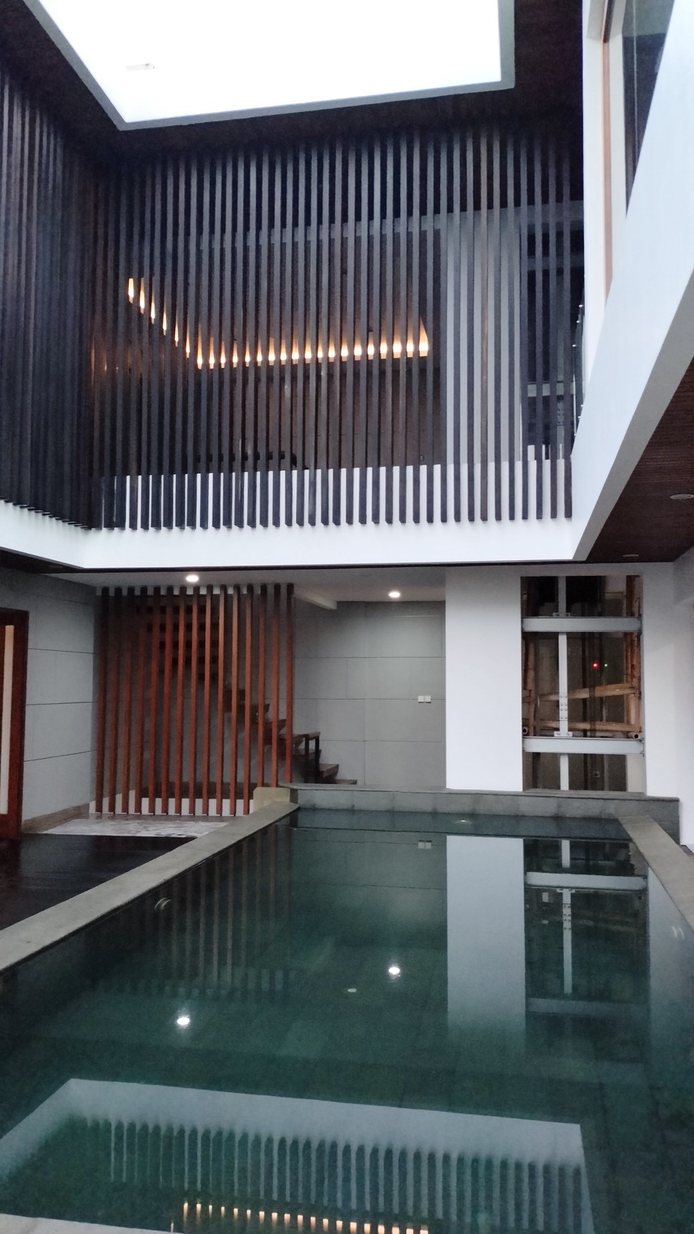 RUMAH BRAND NEW LUX PONDOK INDAH JAKARTA SELATAN