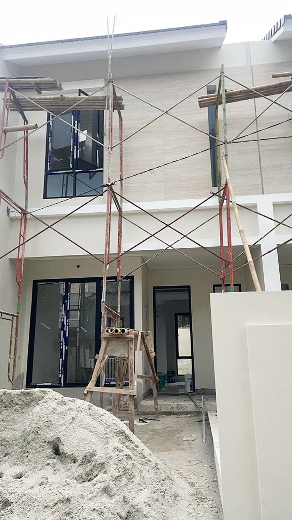 Rumah Bagus Di Jl Kiwi Graha Raya Bintaro Jaya Tangerang Selatan