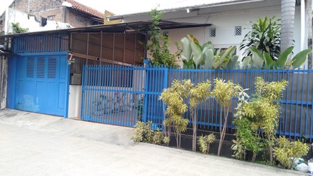 Rumah 5 Kamar Berada Dekat AlunAlun Magelang 