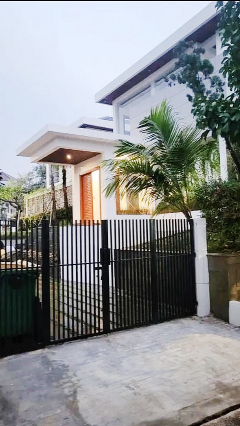 Rumah Bagus Di Jl Gedung Hijau Pondok Indah Jakarta Selatan