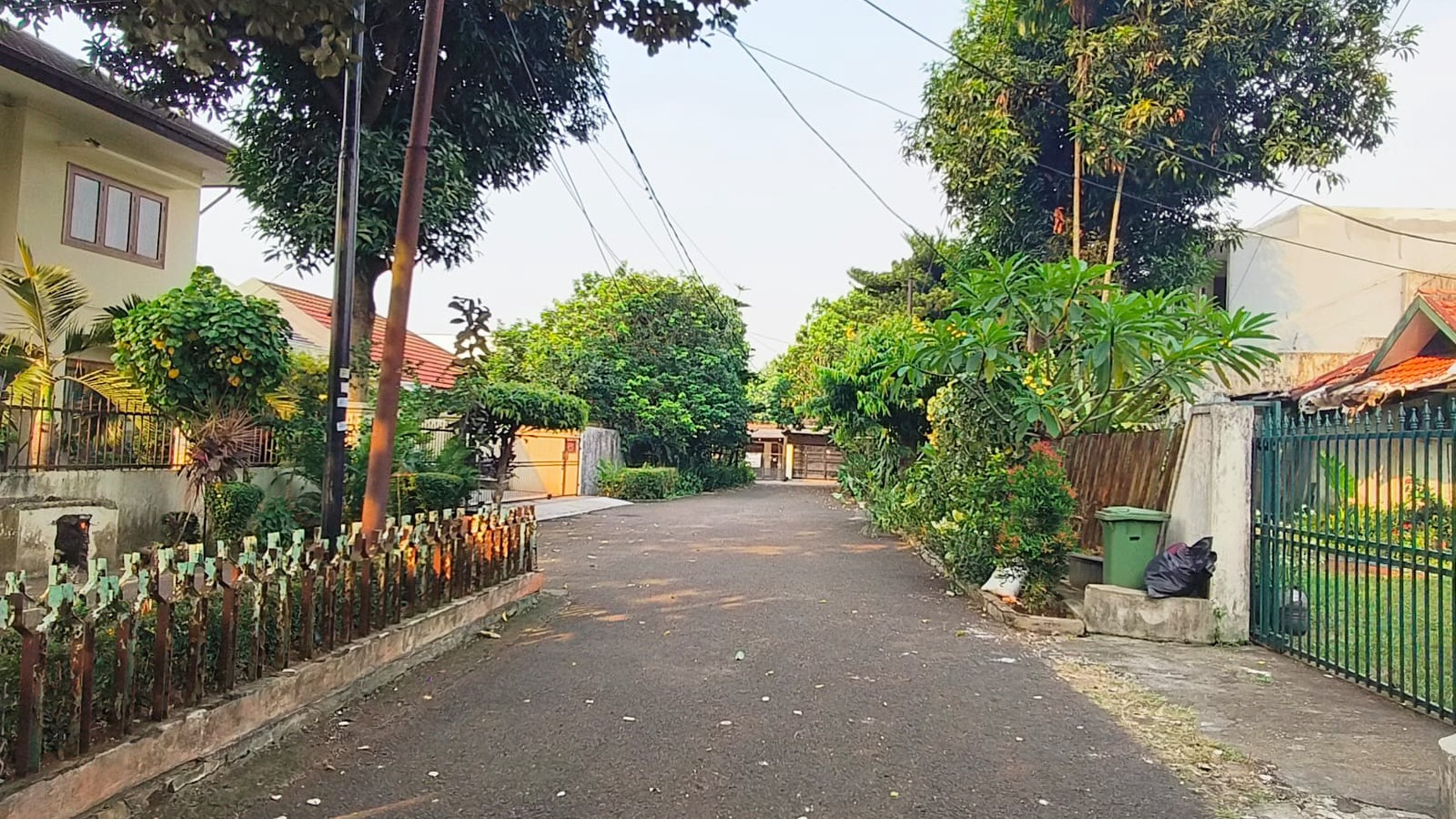 Rumah Bagus Di Komp Unilever, Jl Segitiga Selatan Petukangan Jakarta Selatan