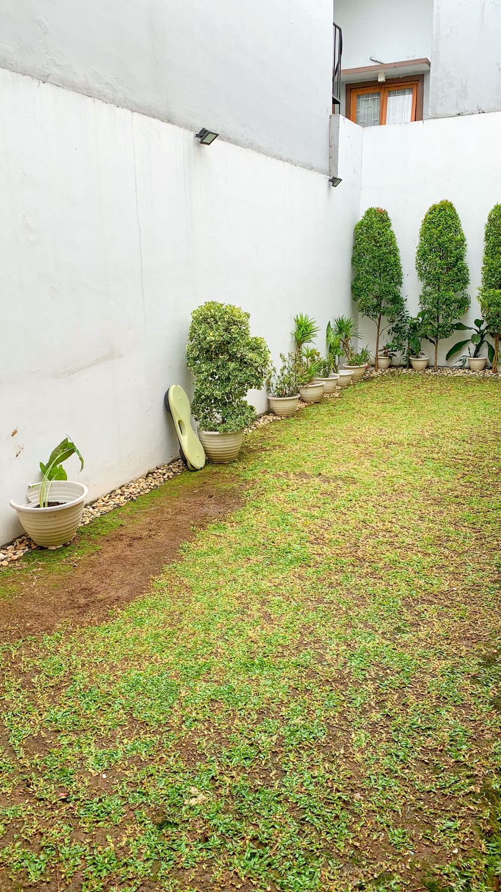 Rumah Bagus Di Jl Gunung Indah, Kampung Gunung Residence Cirendeu Jakarta