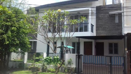 Rumah Cantik, minimalis,siap huni di Bintaro Jaya 9