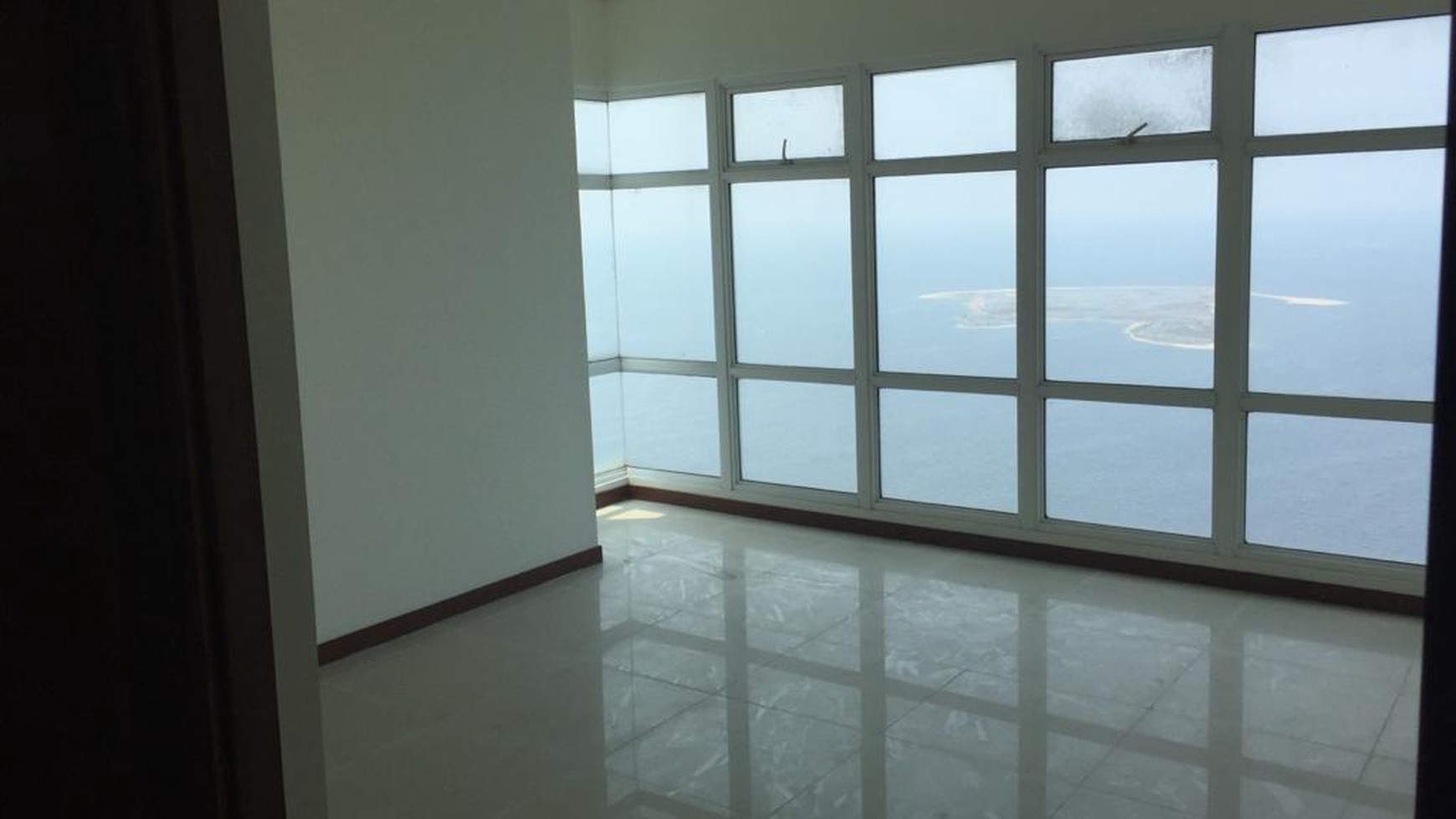 Green Bay Pluit Condominium, 2BR,Upper Floor, Seaview