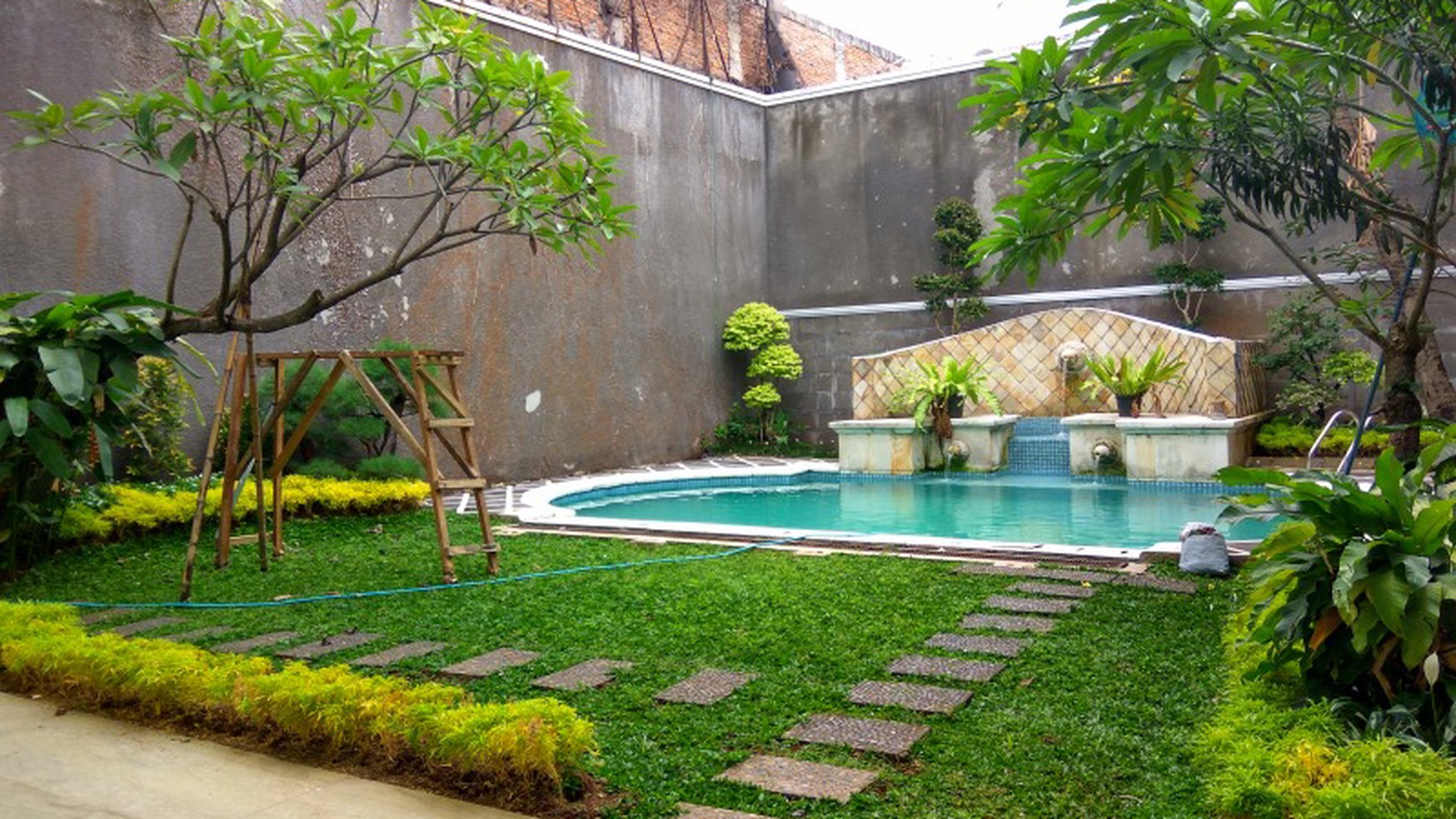 Comfortable and beautiful house In area Menteng for expatriat and others " limited edition "