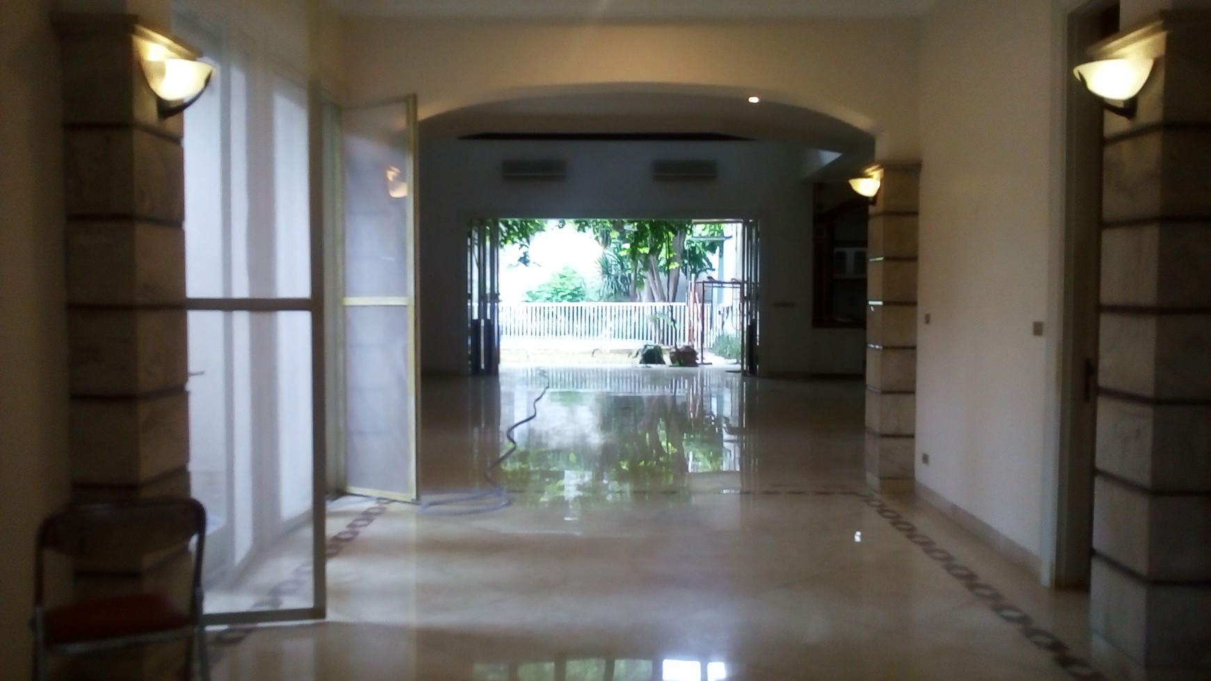 Comfortable and beautiful house in menteng area for expatriat and others "limited edition"