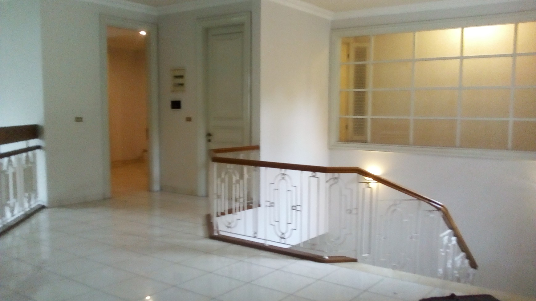 Comfortable and beautiful house in menteng area for expatriat and others "limited edition"