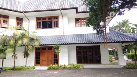 Brand new house In area Menteng for expatriat and others "The price can be negotiable"