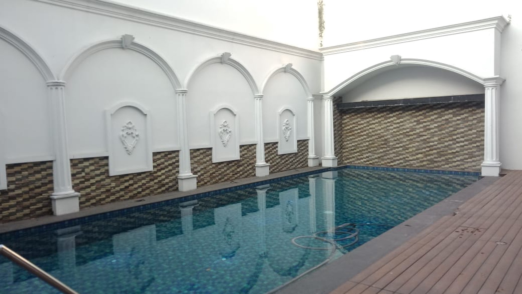 Luxury house in Menteng area ready for rent