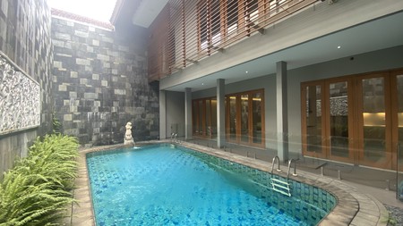 COMFY AND BEAUTIFUL  HOUSE AT MENTENG AREA