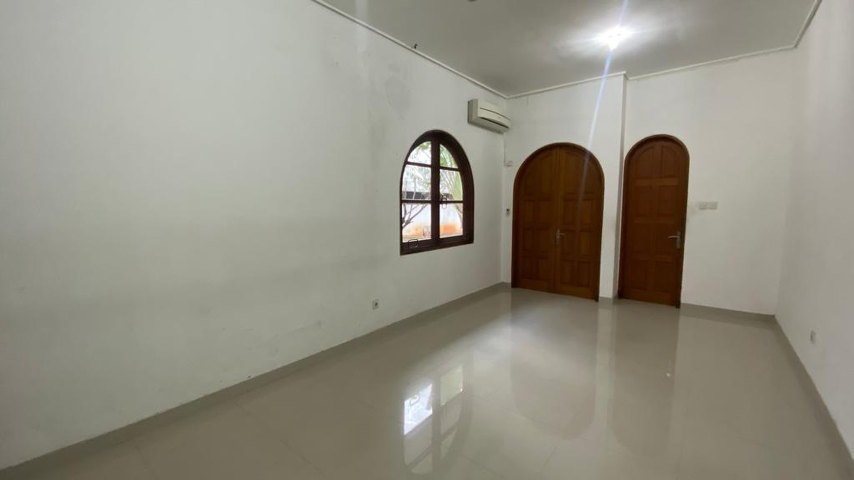 House at menteng area, good for office