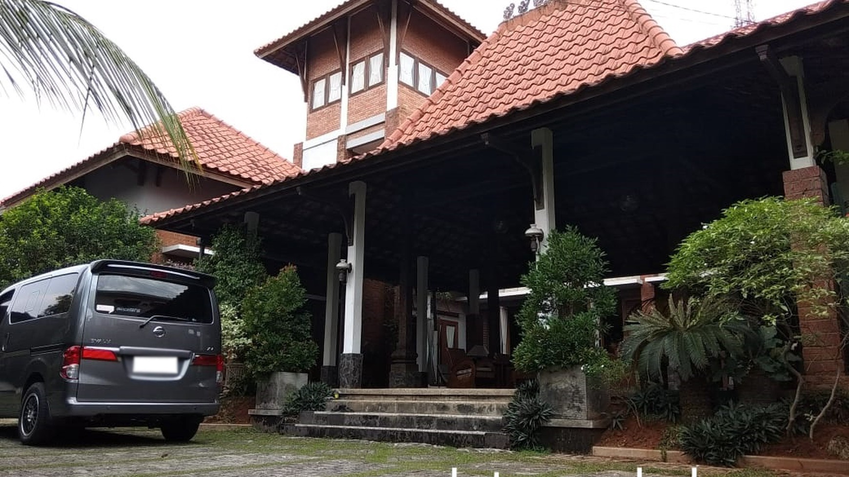 Rumah Bergaya Villa Dengan Suasana Jawa, Asri & Sejuk @Elang, Bintaro