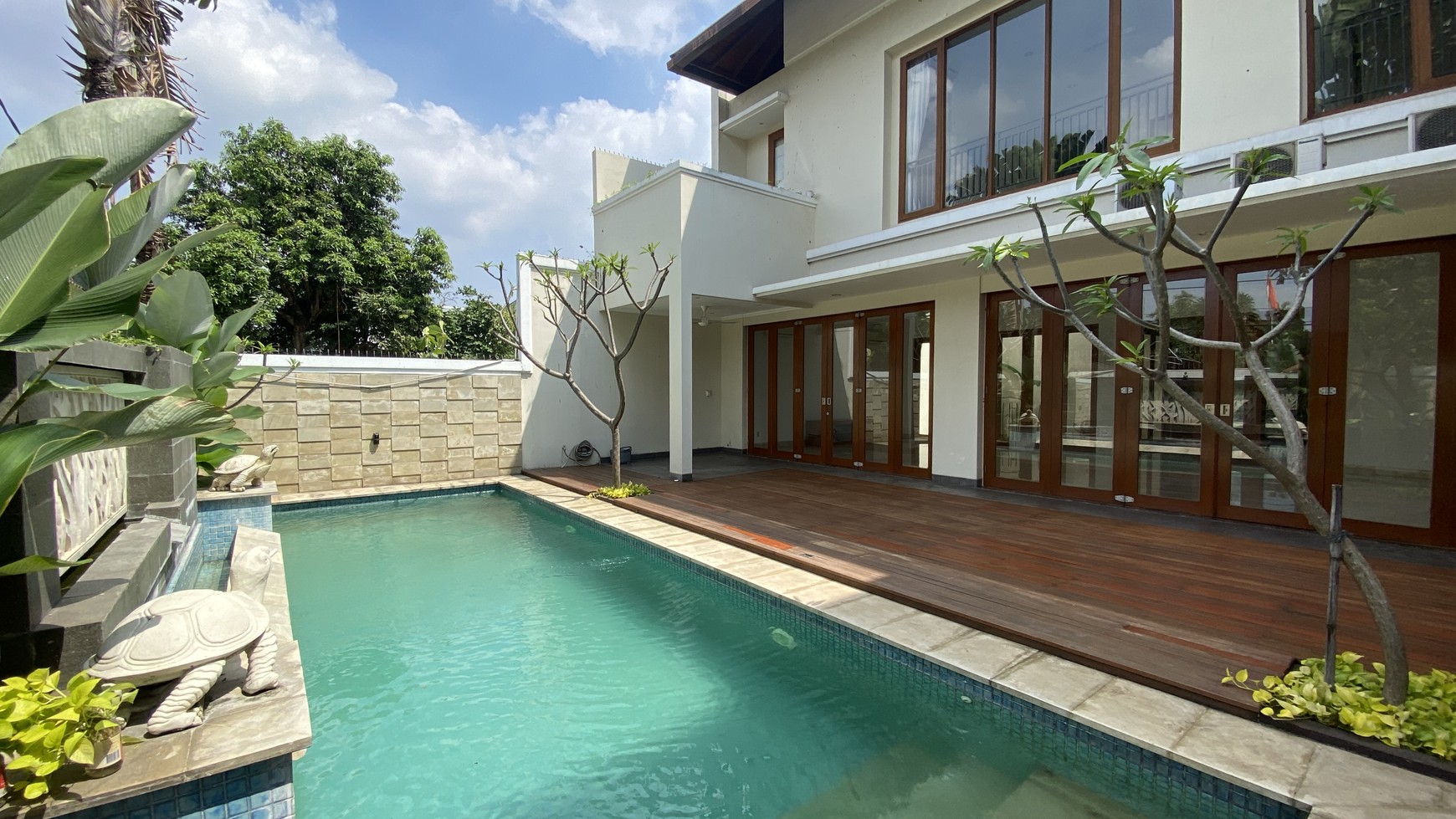 MODERN AND BIG HOUSE AT CIPETE, JAKARTA SELATAN