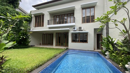 Modern and beautiful house in kemang