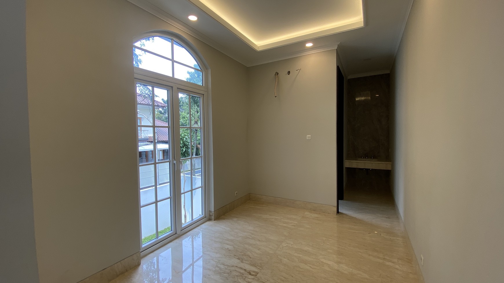 BRAND NEW LUXURY HOUSE AT SENOPATI, JAKARTA SELATAN