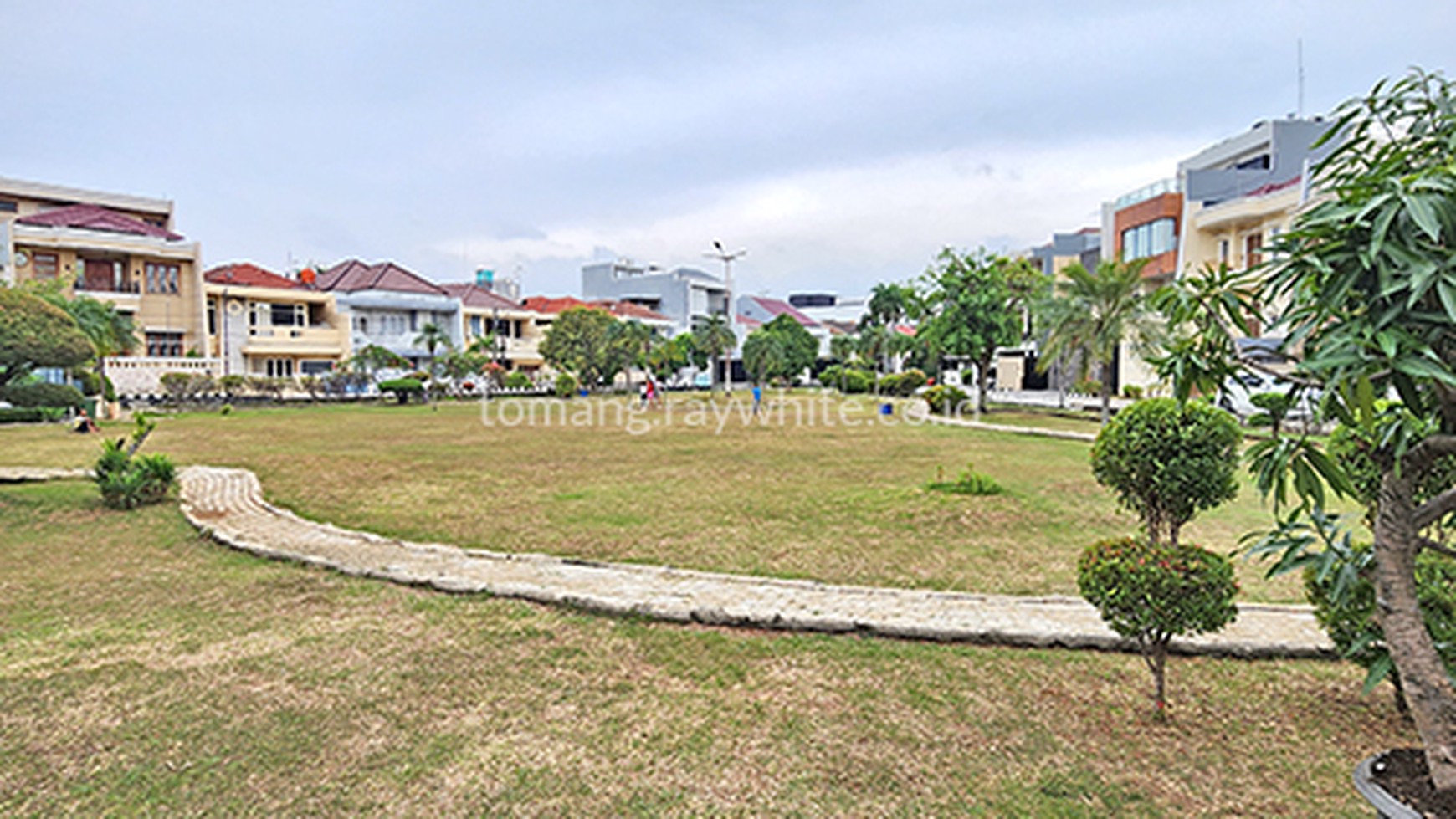 Rumah di Green Garden