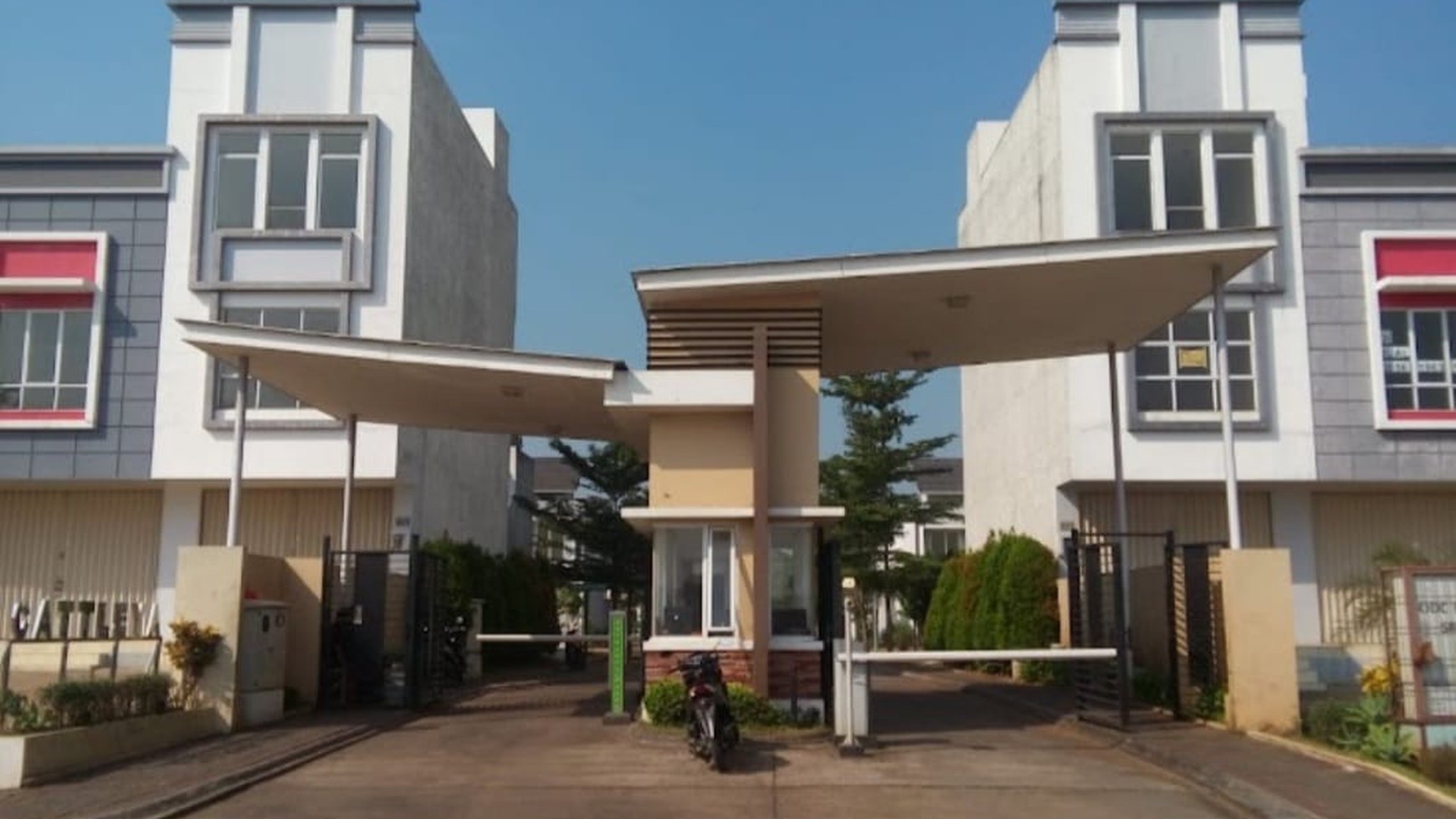 Rumah asri di Natura City Serpong Cluster Cattleya