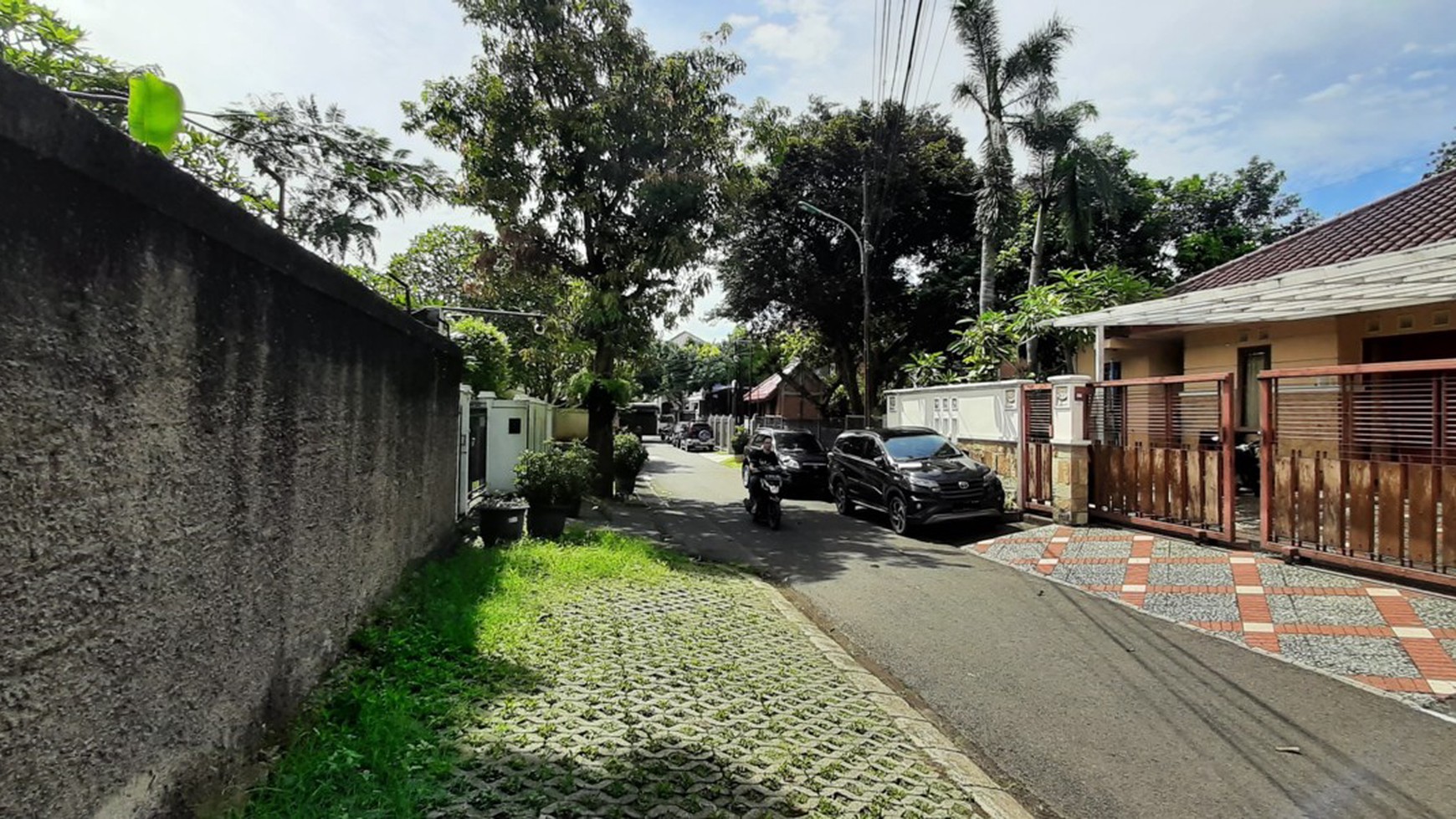 Lahan sudah di Paving Block di Jl. Wadas, Ceger, Cipayung, Jakarta Timur