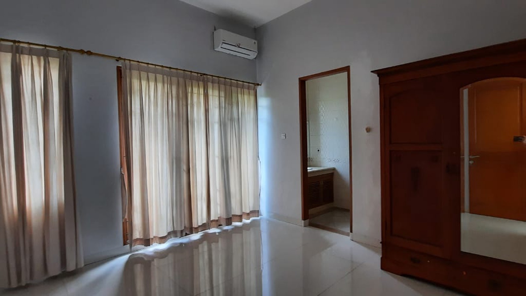 BEAUTIFUL AND COMFY HOUSE AT KUNINGAN AREA