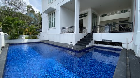 LUXURY  HOUSE AT KUNINGAN AREA, JAKARTA SELATAN