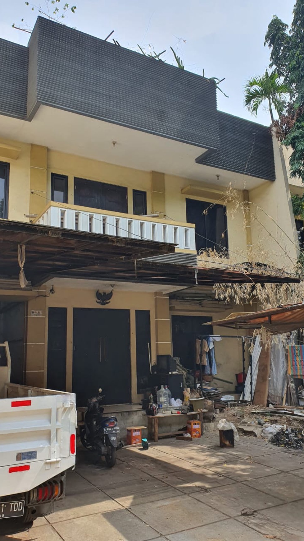 Rumah dan gudang di Kelapa Gading