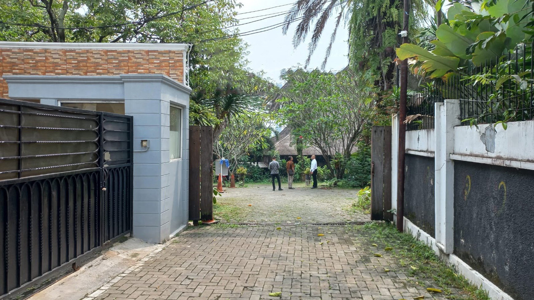 RUMAH DIJUAL JALAN JERUK PURUT JAKARTA SELATAN