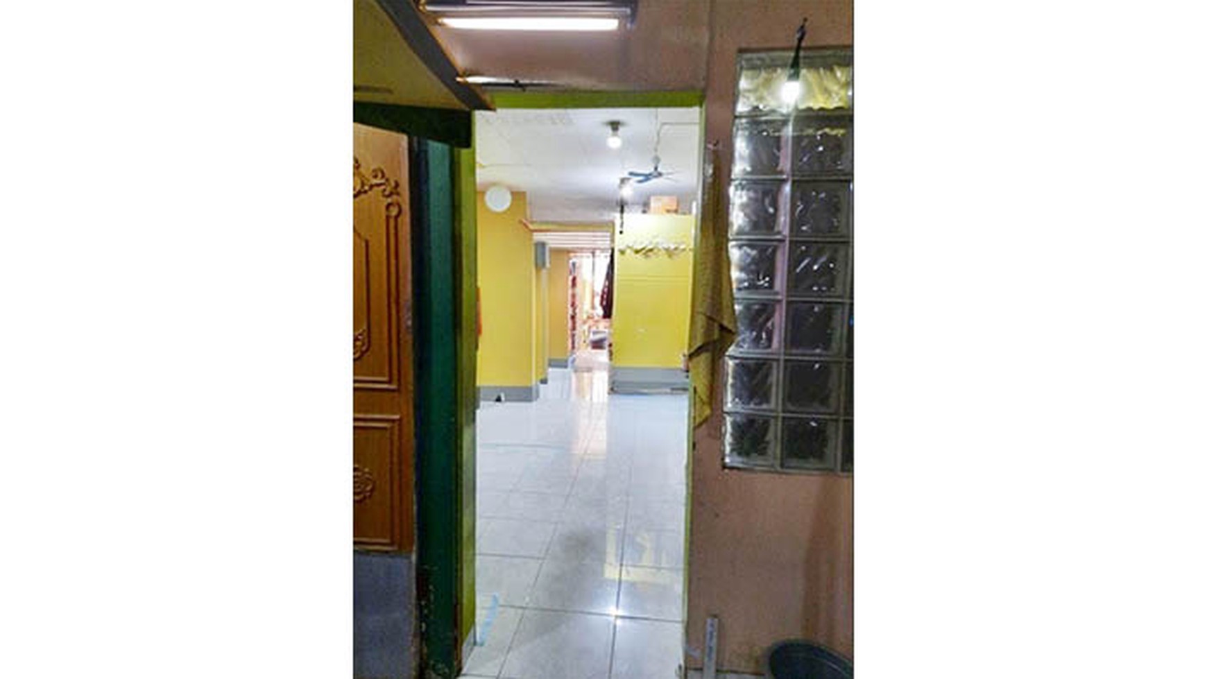 Rumah Standard, jual Cepat..lokasi Perumahan Janur Kuning, Kelapa Gading Uk. 6m&#xb2;x17m&#xb2; (102m&#xb2;)
