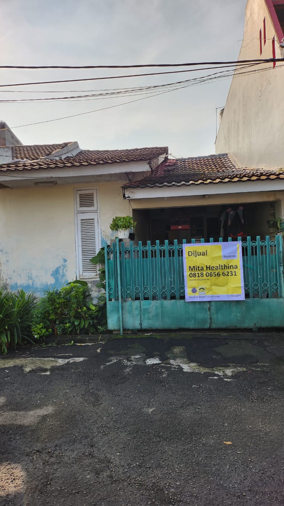 Rumah Dalam Komplek , di dalam one gate sistem, & Lokasi Strategis @Villa Dago Tol, Ciputat